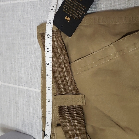 Nwt LEE Men's Dungarees Belted Wyoming Cargo Short, Color Russet Size 42. - Picture 12 of 15